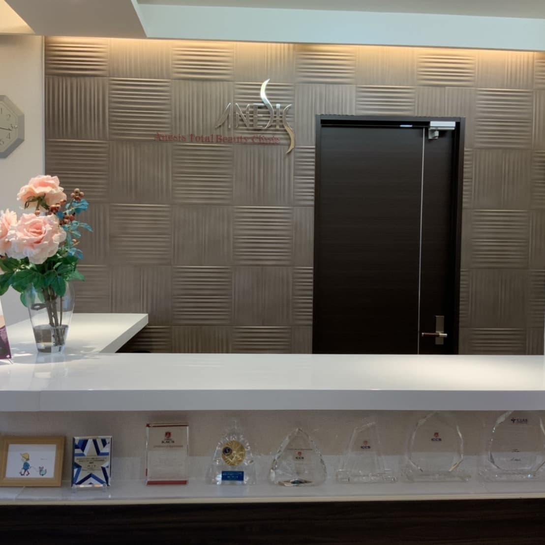 受付カウンター